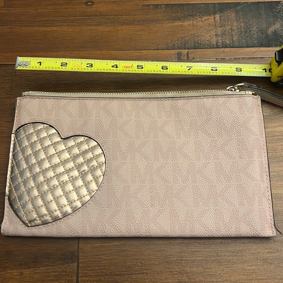 Michael kors wristlet pink - Picture 1 of 5